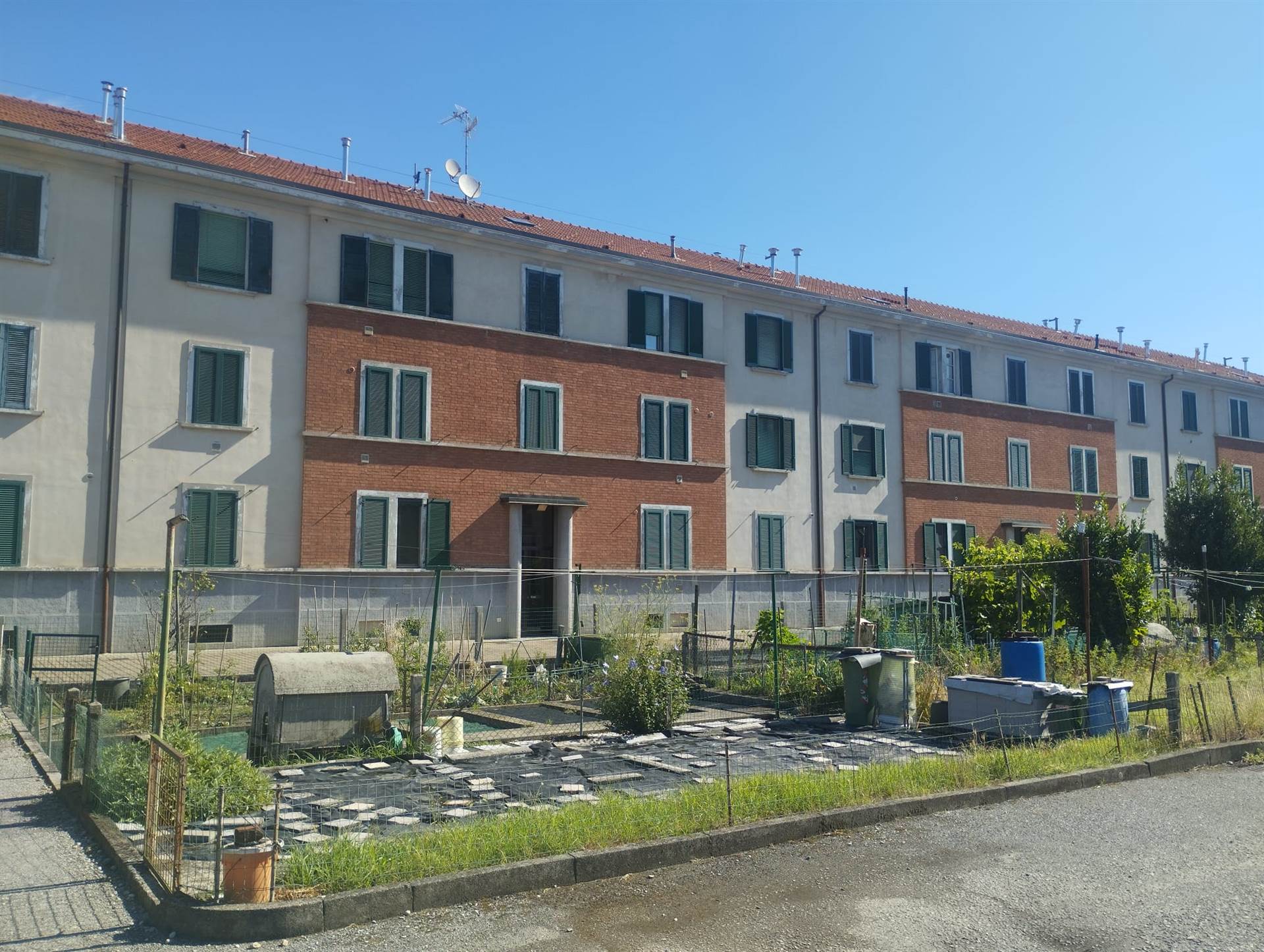Immagine di copertina dell'immobile Immobile Acquistabile in Asta Giudiziaria Trilocale con Autorimessa e Giardino