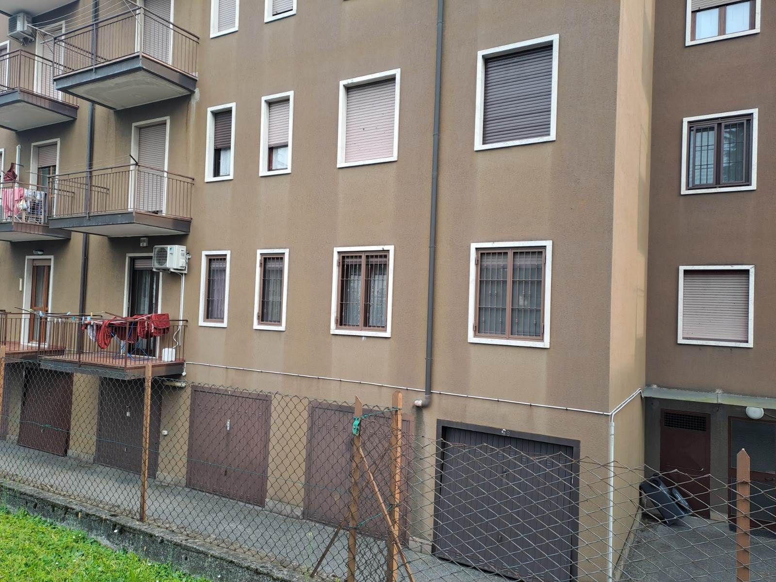Immagine di copertina dell'immobile Quattro locali ristrutturato in vendita – merate centro