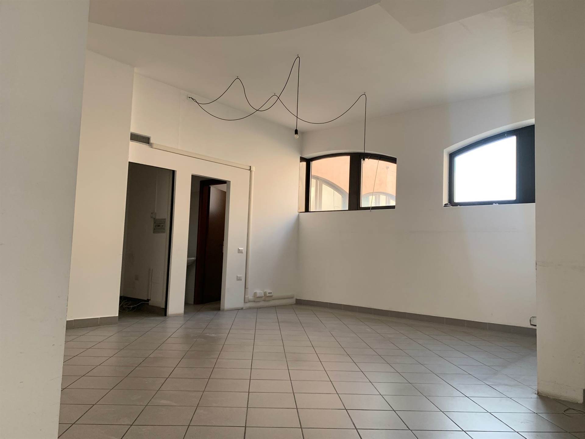 Immagine di copertina dell'immobile Negozio/Ufficio nel Centro del paese