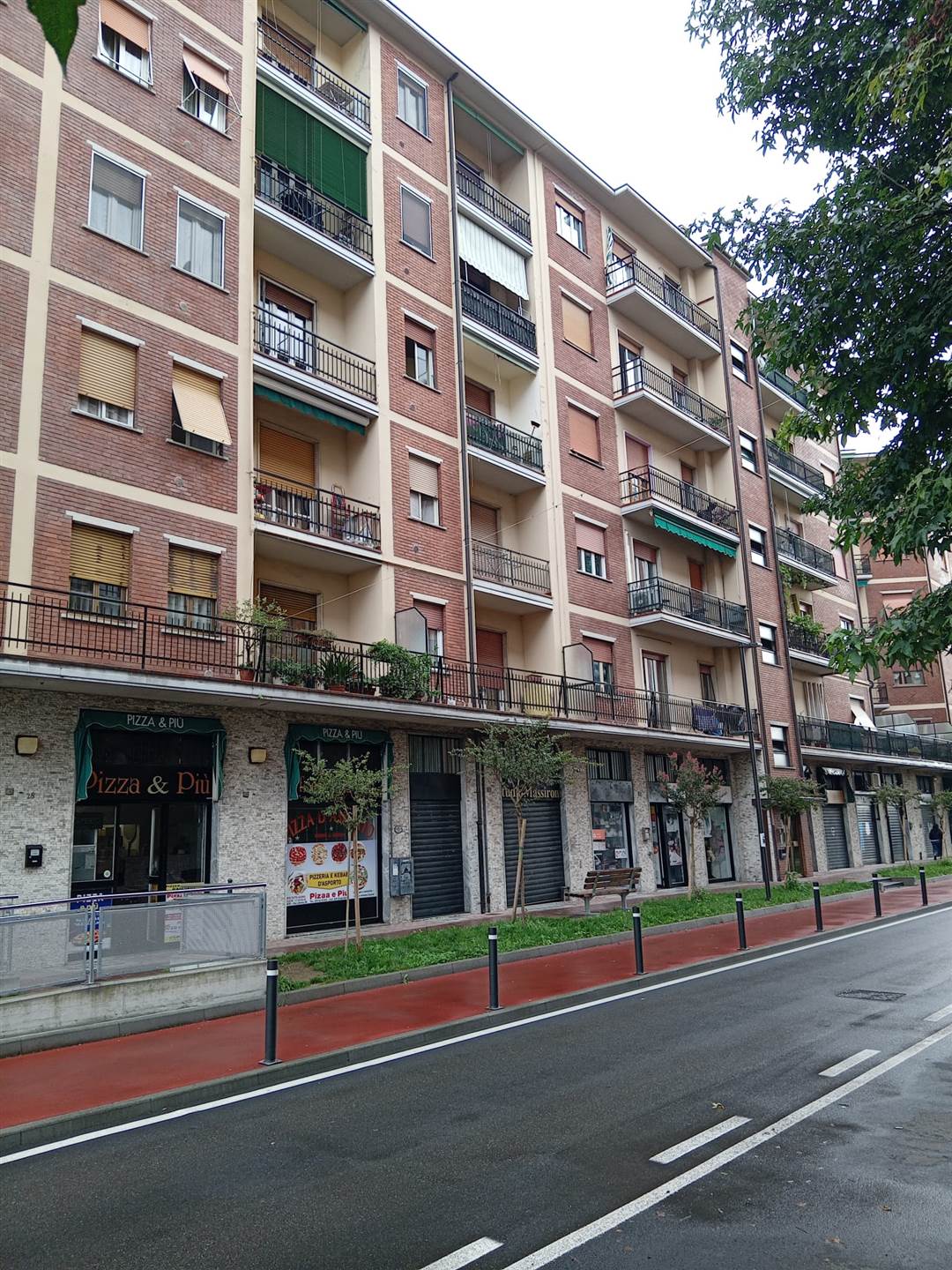 Immagine di copertina dell'immobile Carnate Centro – Ampio Bilocale Ristrutturato con Box e Cantina